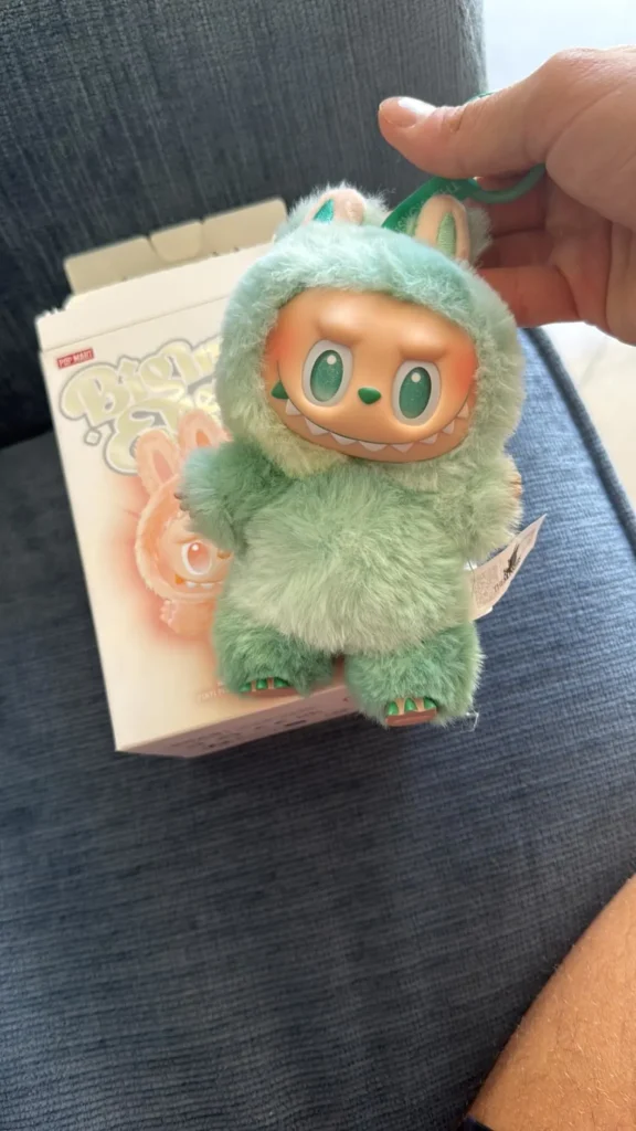 labubu in hand